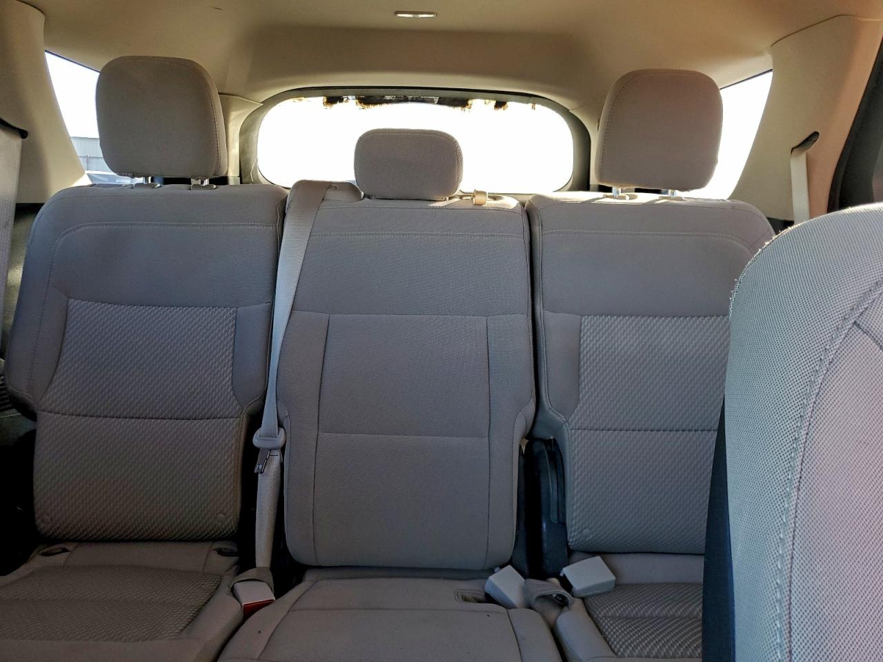 Ford Explorer Image 10