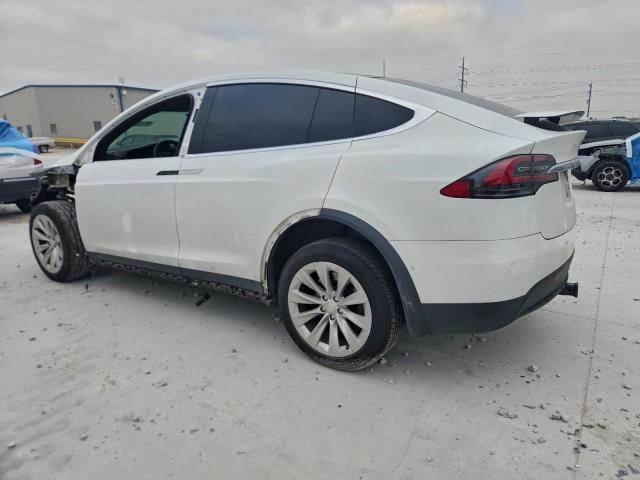 Tesla Model X Image 10