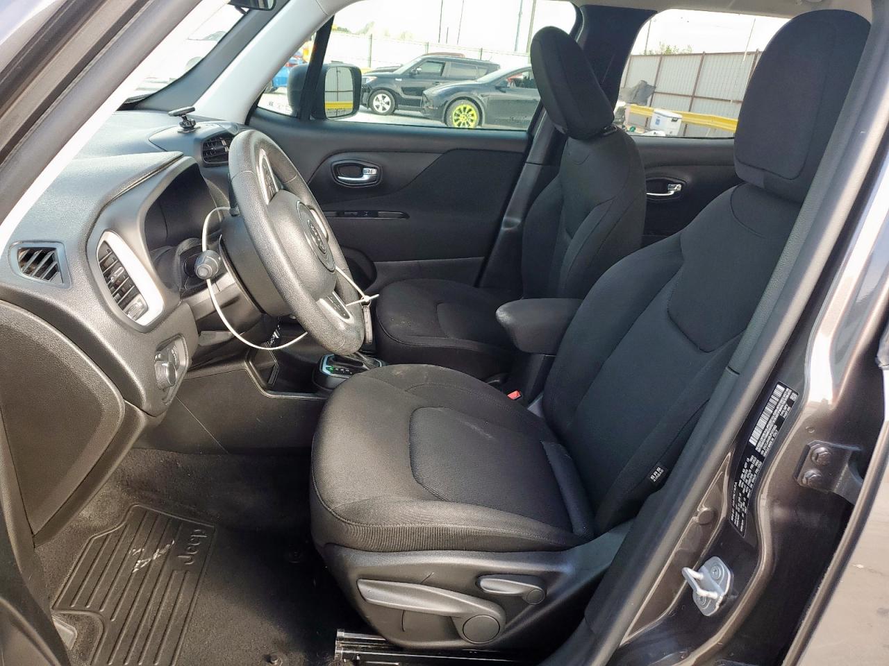 Jeep Renegade Sport Image 6