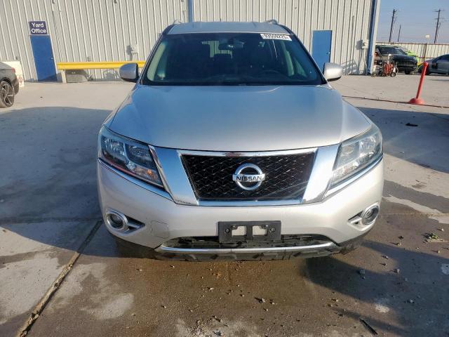 Nissan Pathfinder S Image 8