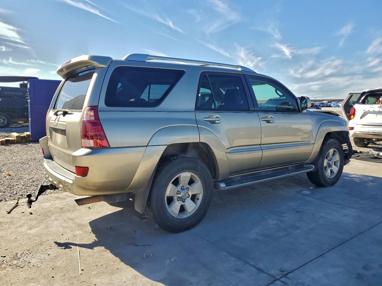 Toyota 4Runner Limited Image 5