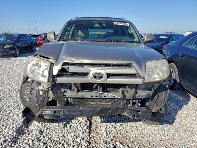 Toyota 4Runner Limited Image 11