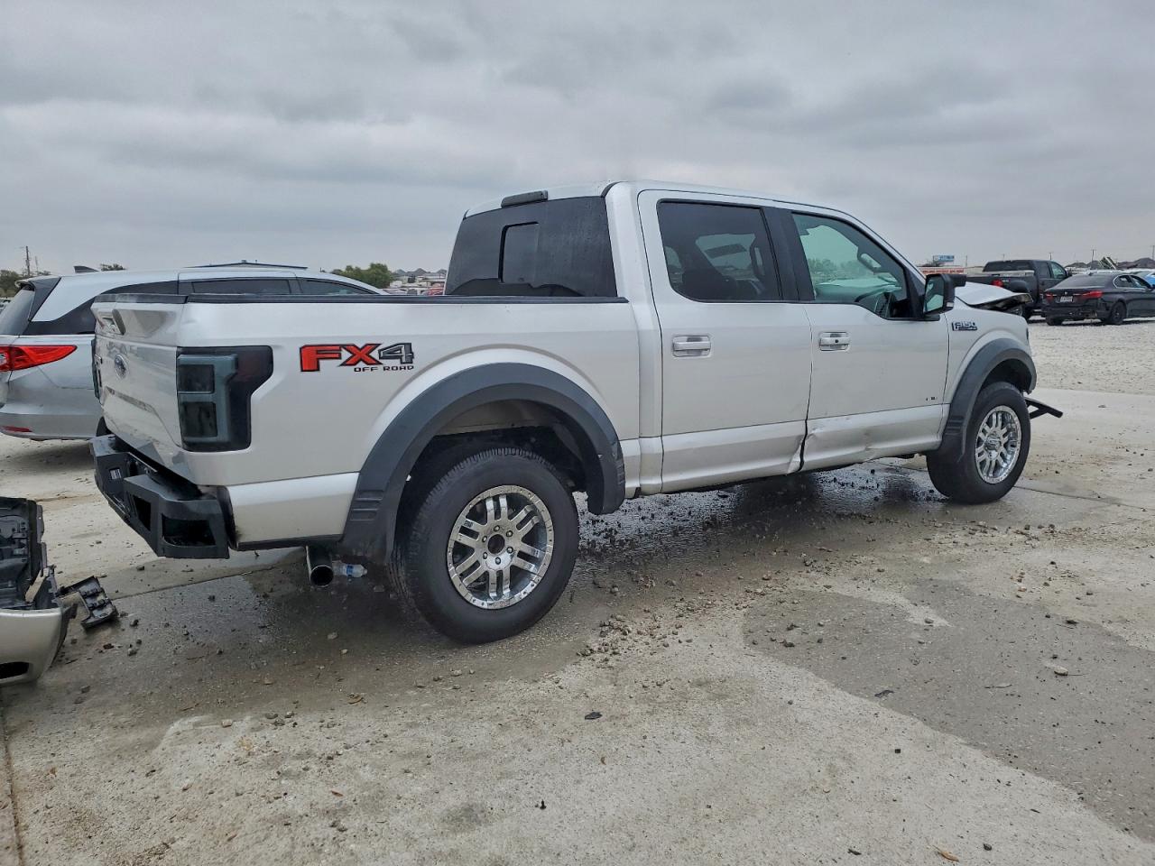 Ford F-150 Supercrew Image 7