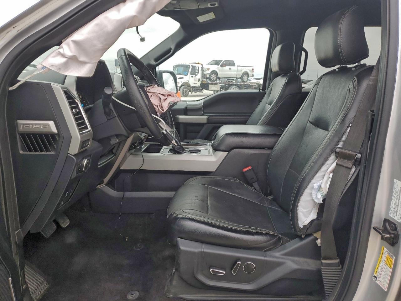 Ford F-150 Supercrew Image 3