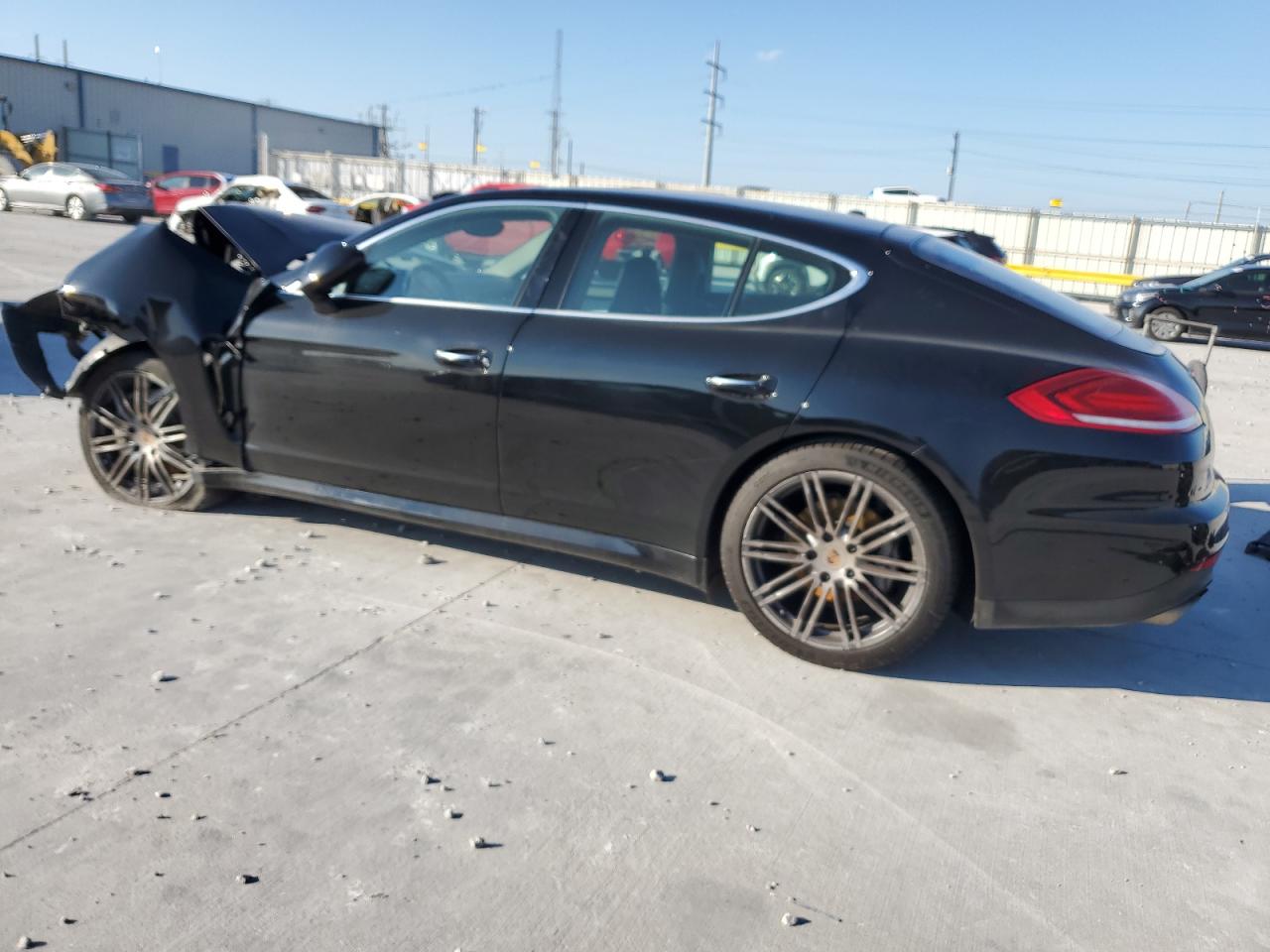 Porsche Panamera S Image 2