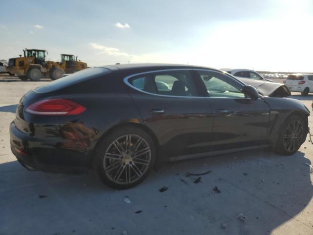 Porsche Panamera S Image 3