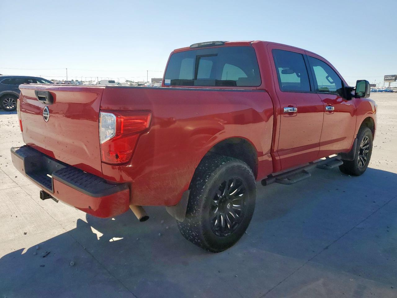 Nissan Titan Sv Image 2