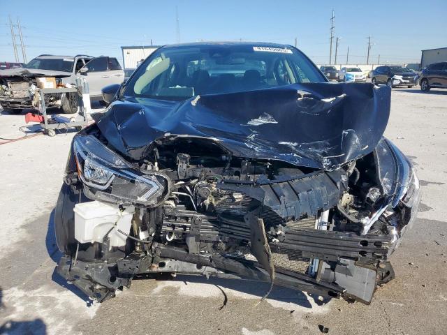 Nissan Versa Sv Image 6