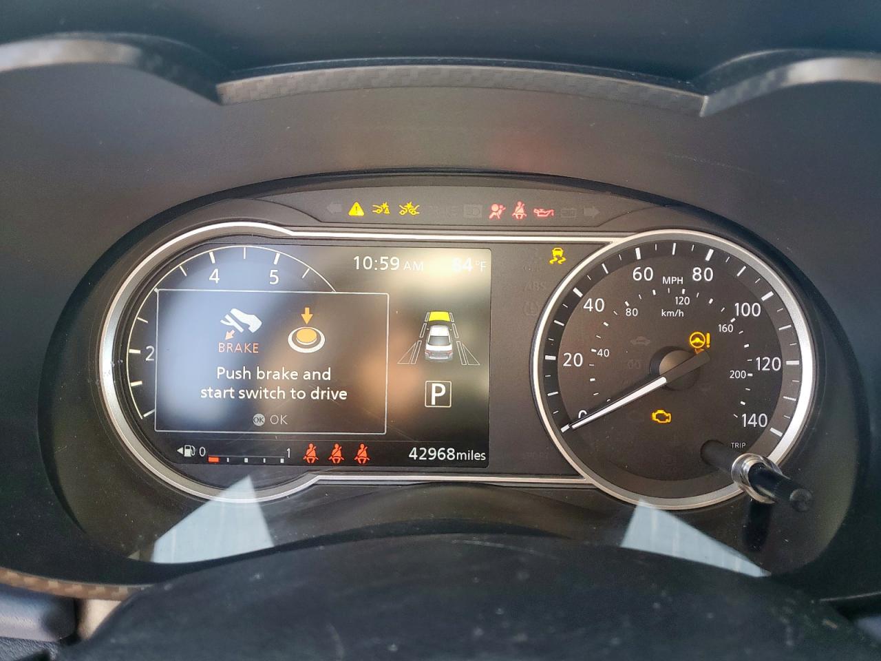 Nissan Versa Sv Image 7