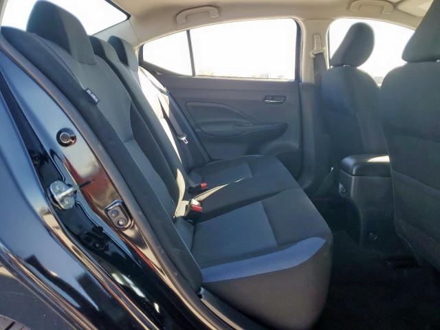 Nissan Versa Sv Image 9