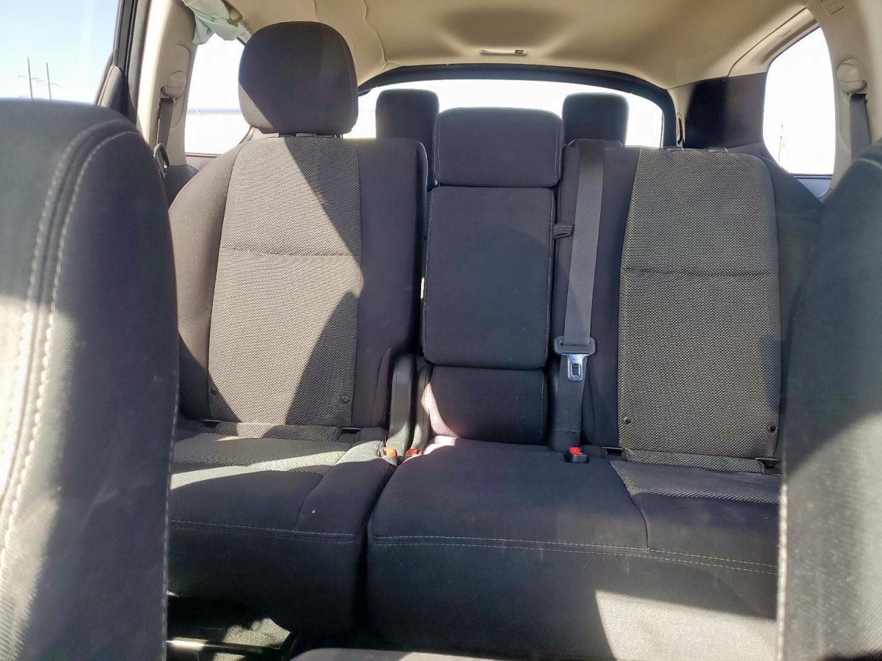 Nissan Pathfinder S Image 12