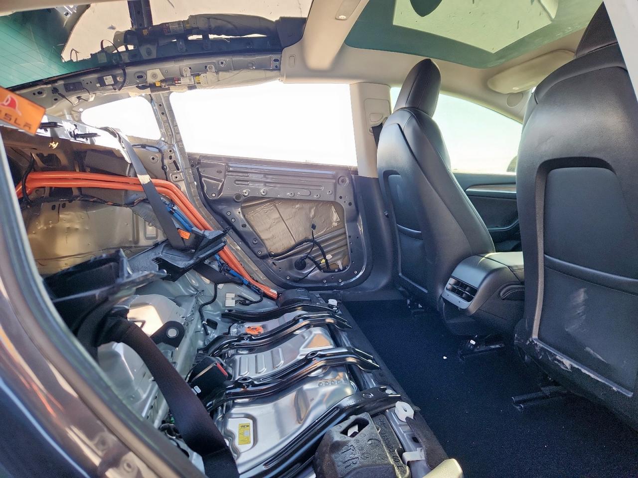 Tesla Model 3 Image 2