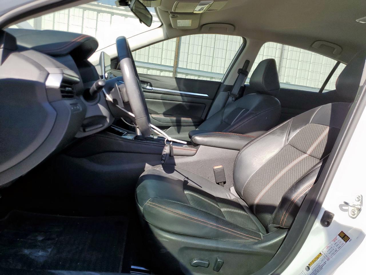 Nissan Altima Sr Image 8