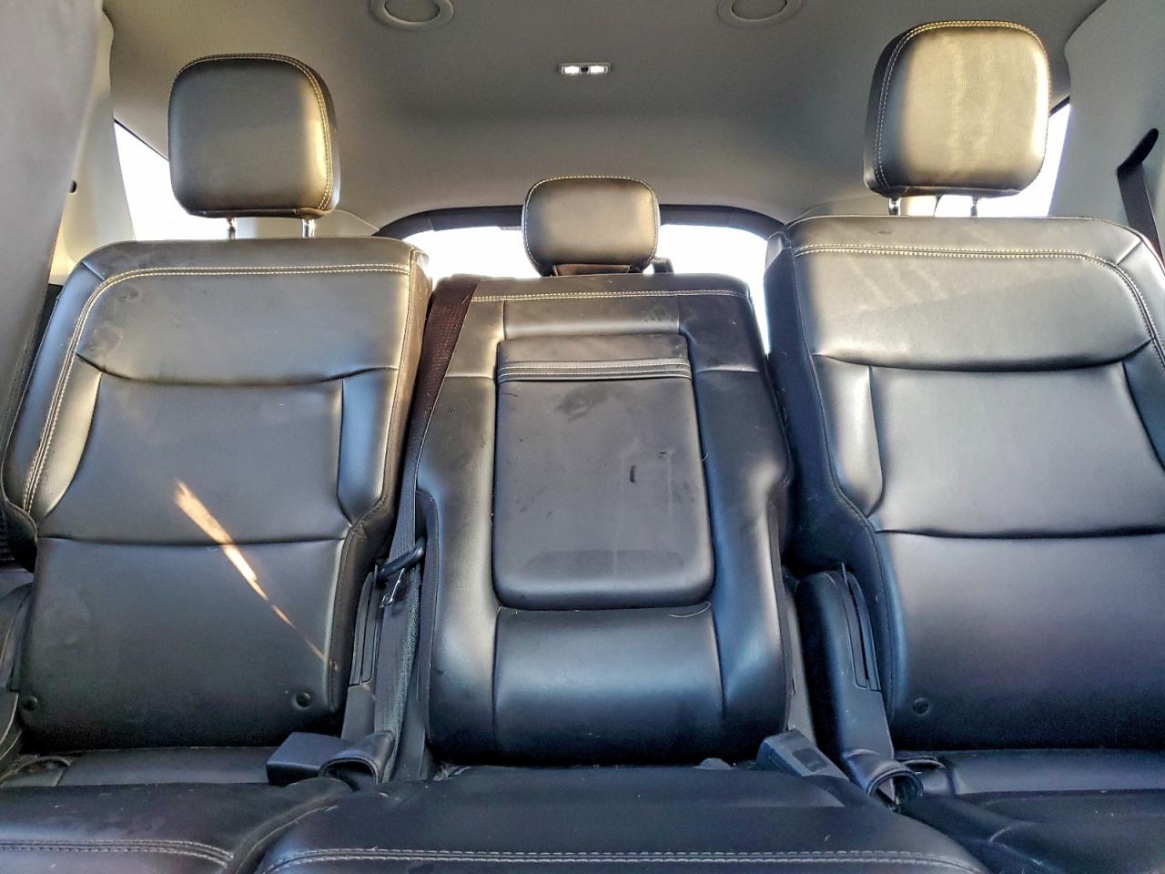 Ford Explorer Xlt Image 10