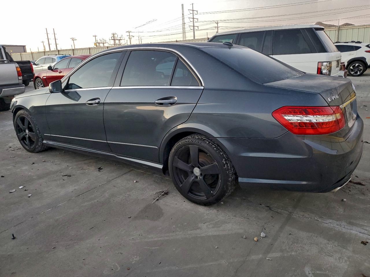 Mercedes-Benz E-Class 350 Image 5