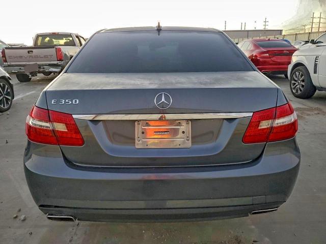 Mercedes-Benz E-Class 350 Image 4