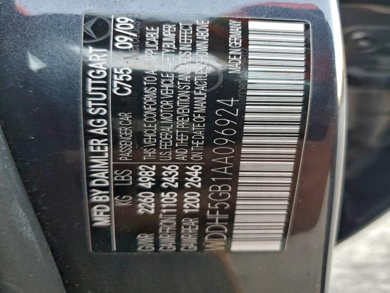 Mercedes-Benz E-Class 350 Image 12