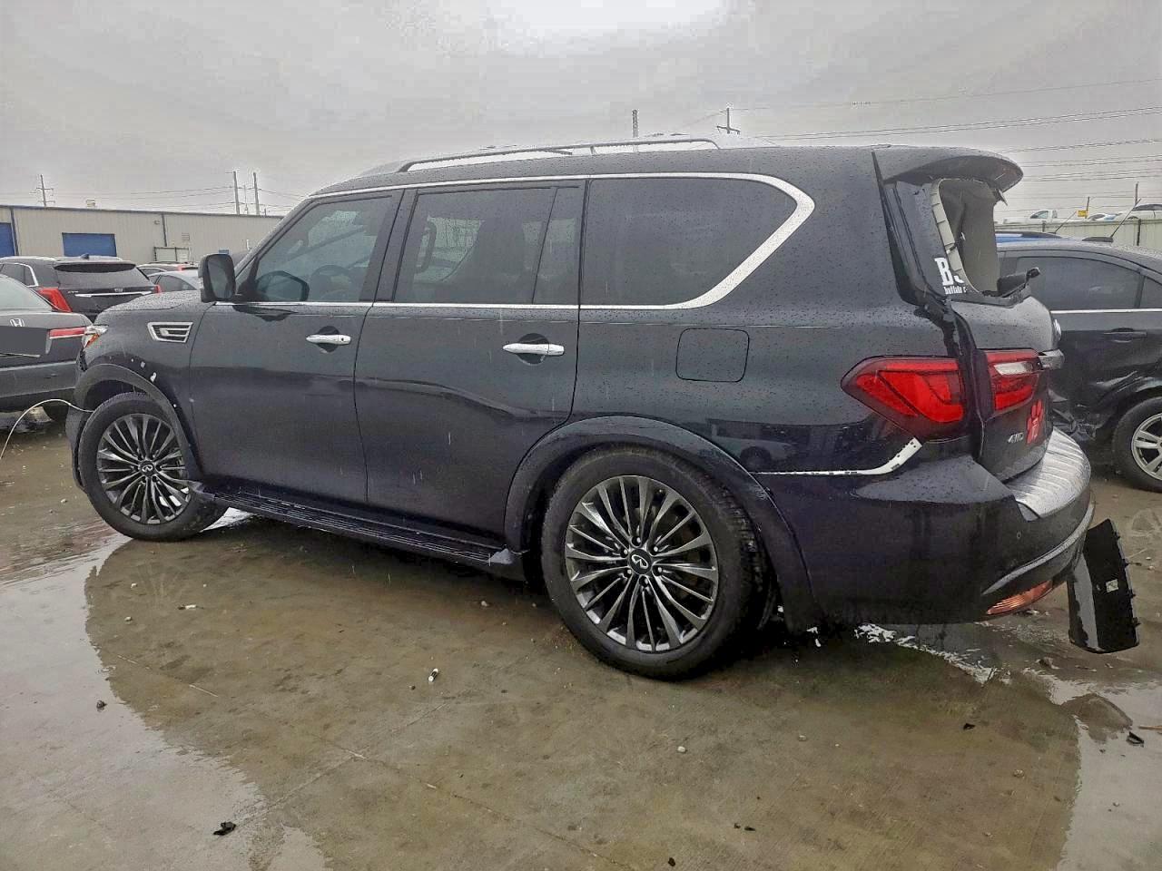 INFINITI Qx Luxe Image 7