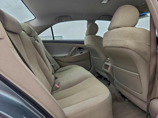 Toyota Camry Ce Image 11