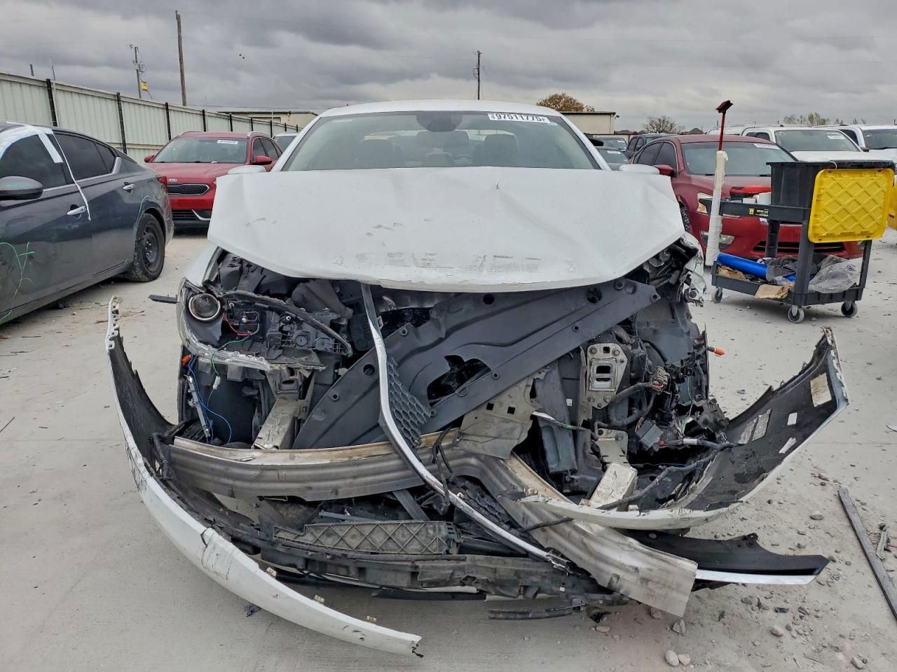 Chrysler 200 Limited Image 4