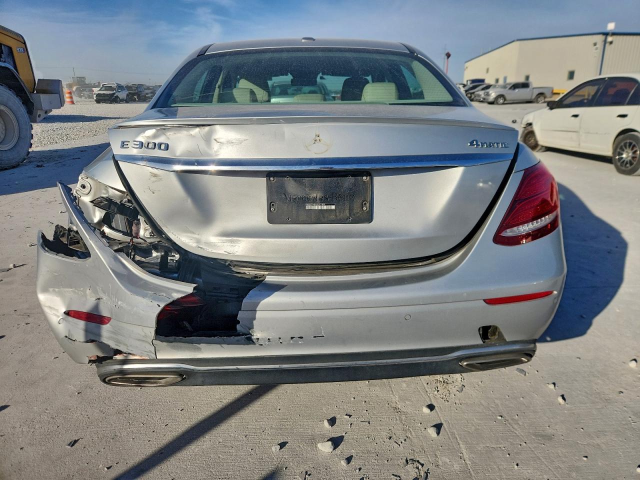 Mercedes-Benz E-Class 300 4matic Image 10