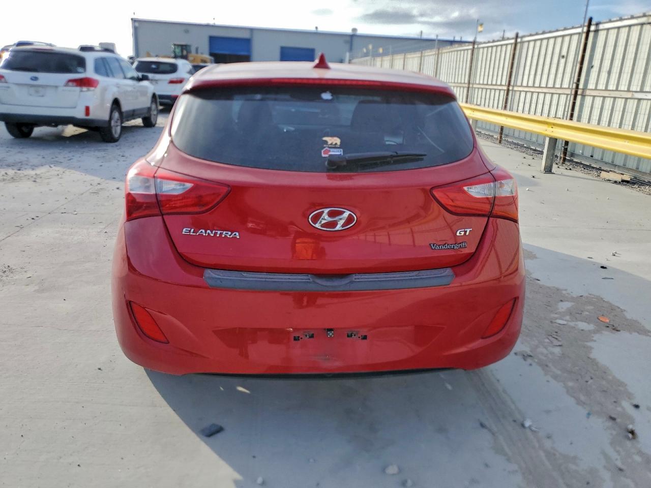 Hyundai ELANTRA Image 5