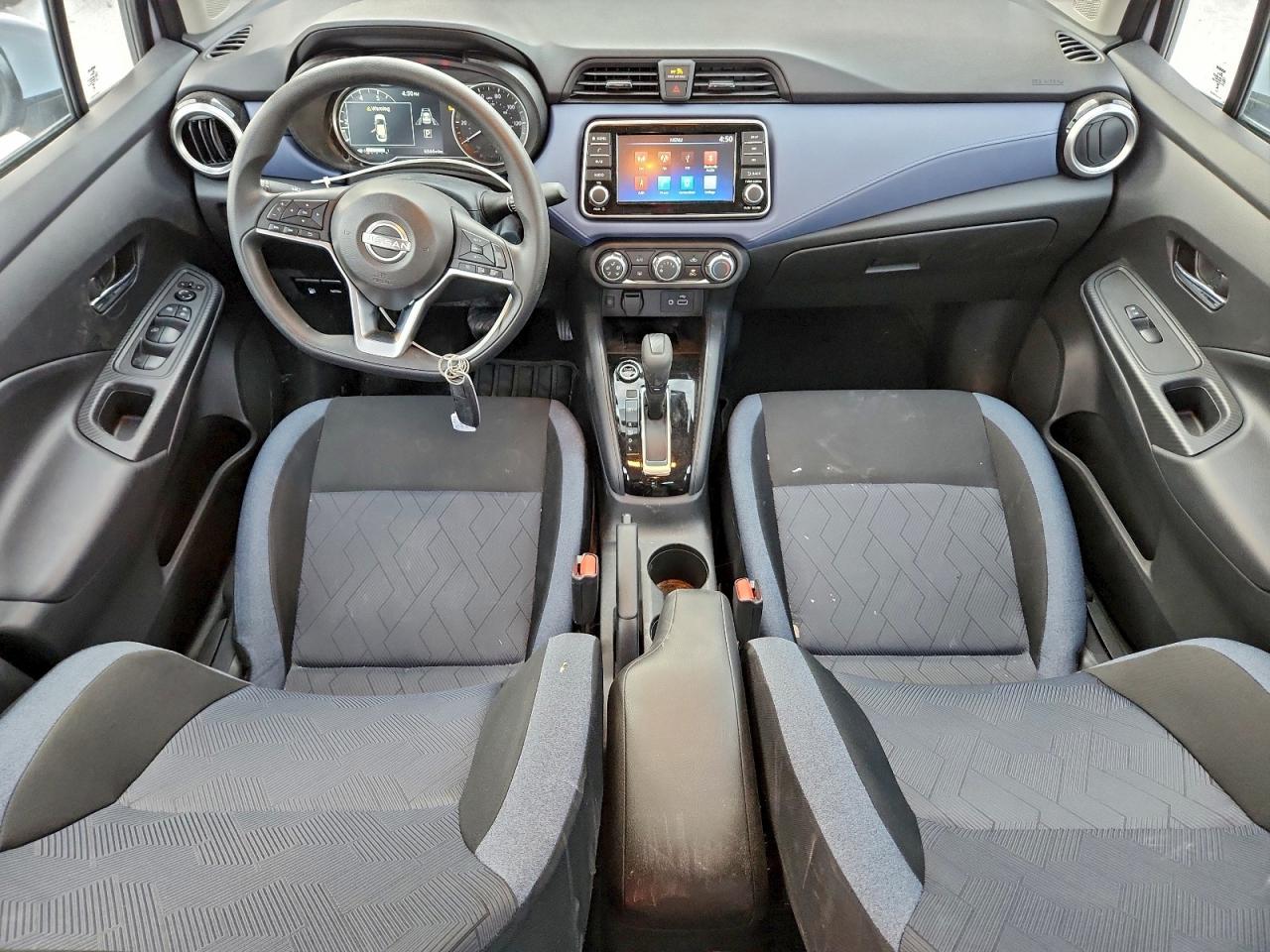 Nissan Versa Sv Image 9