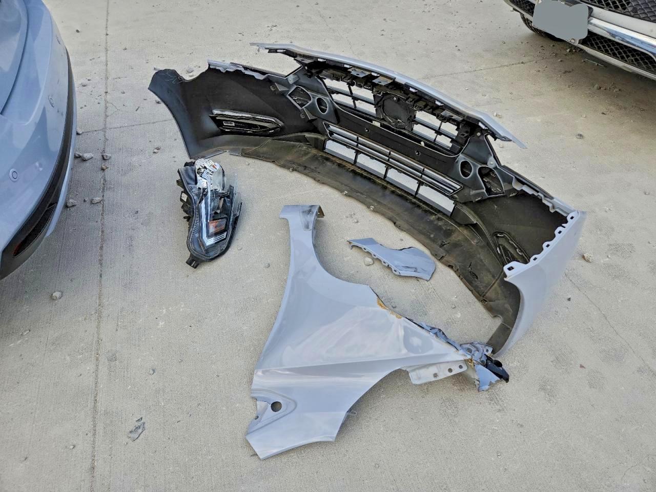 Nissan Versa Sv Image 10