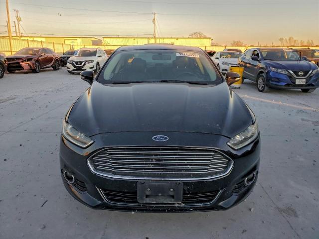 Ford Fusion Titanium Image 3