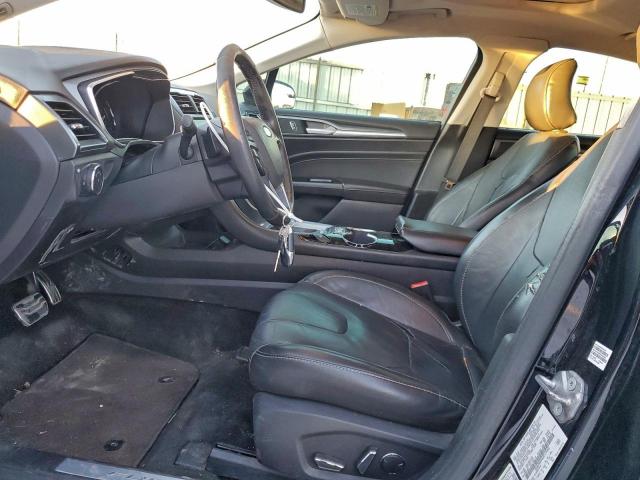 Ford Fusion Titanium Image 12