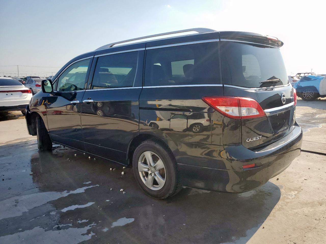 Nissan Quest S Image 2