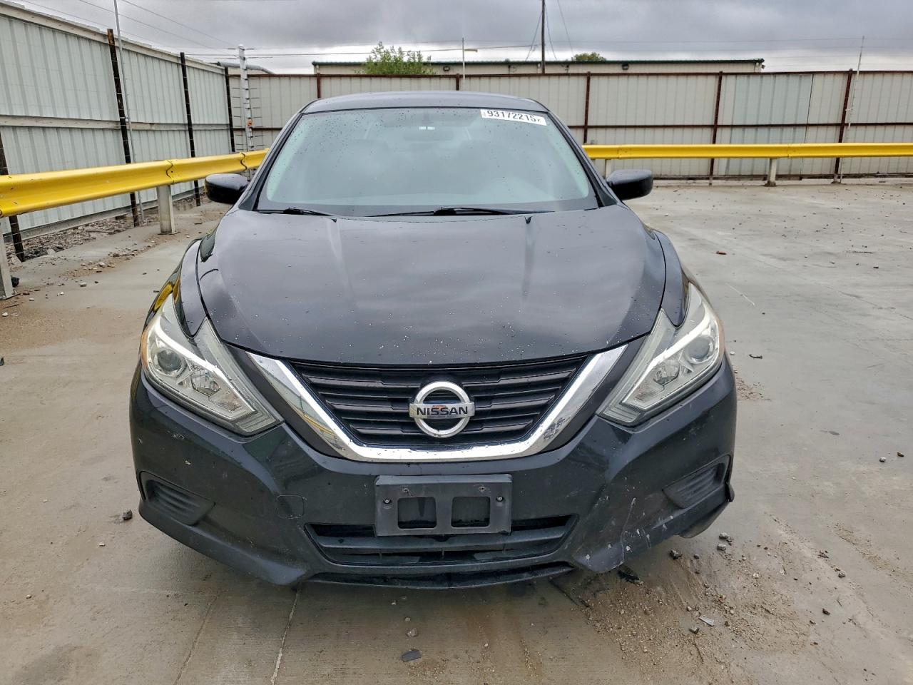 Nissan Altima 2.5 Image 11
