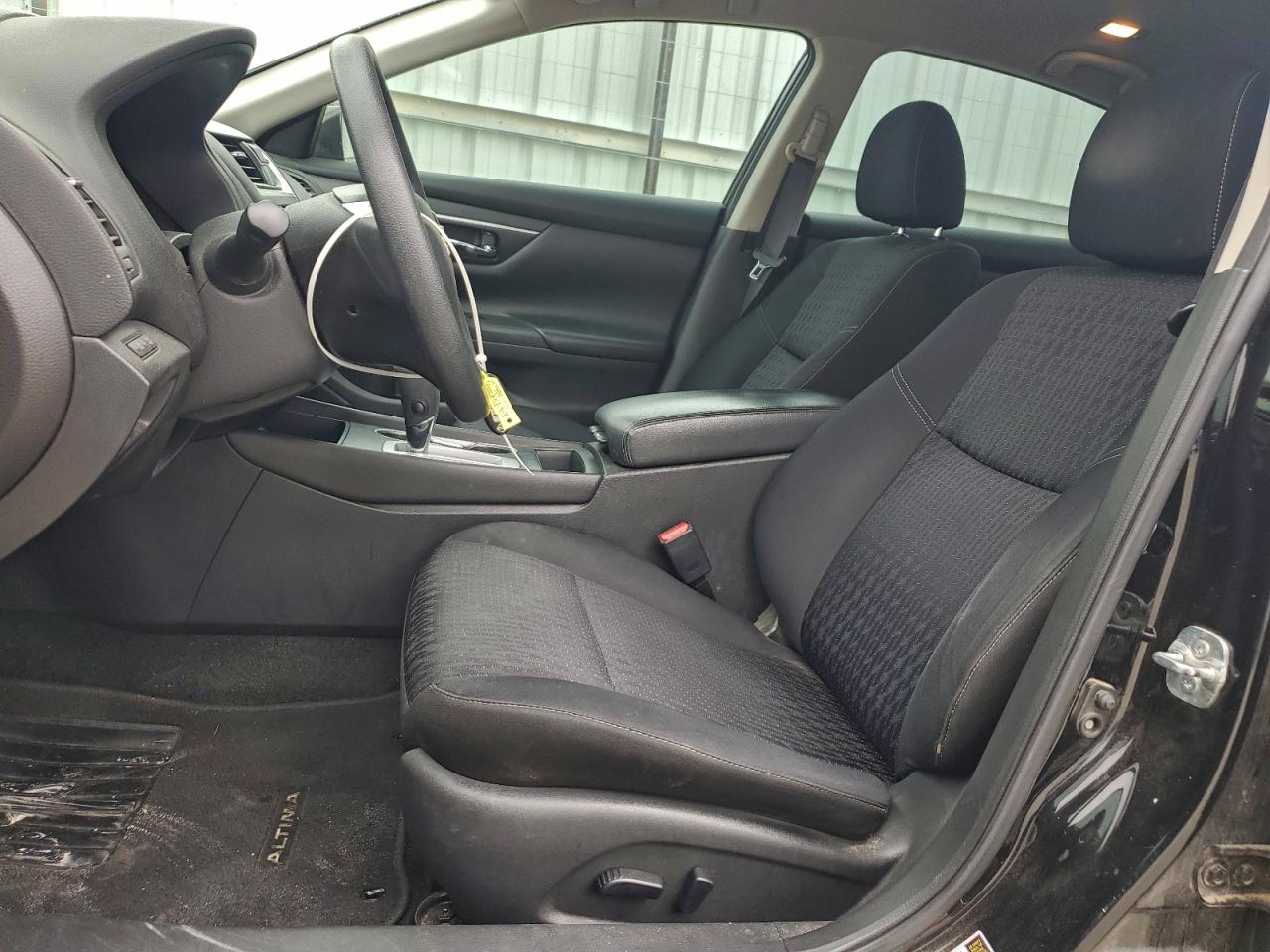 Nissan Altima 2.5 Image 12