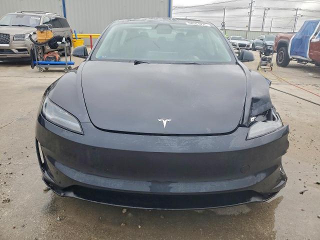 Tesla Model 3 Image 5