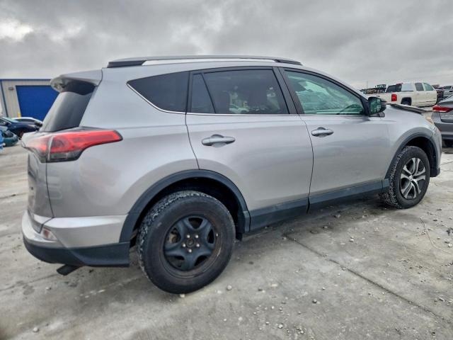 Toyota RAV4 Le Image 12