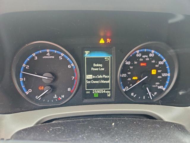 Toyota RAV4 Le Image 7