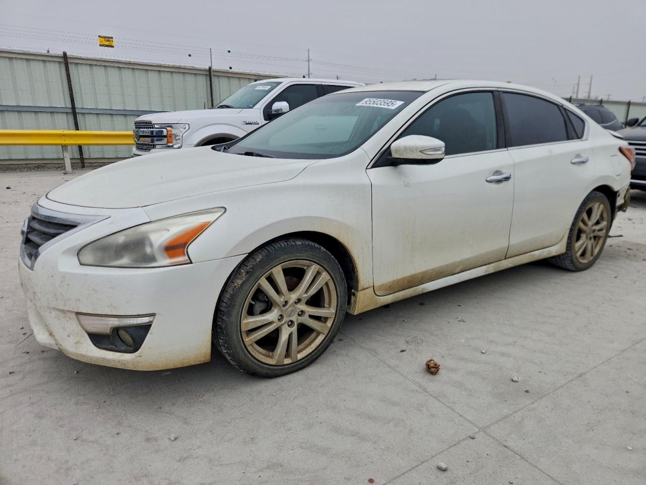 Nissan Altima 3.5s Image 1