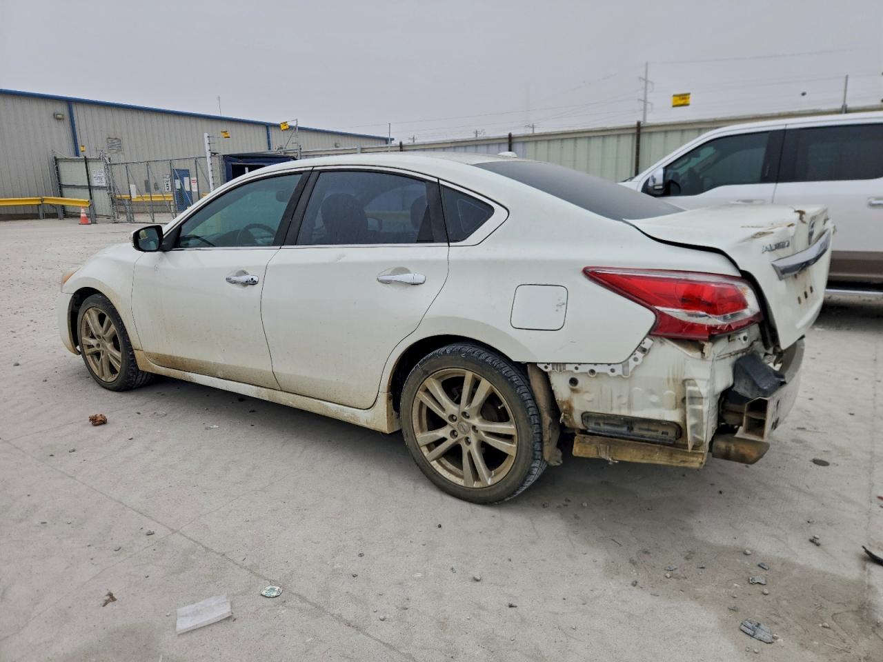 Nissan Altima 3.5s Image 3