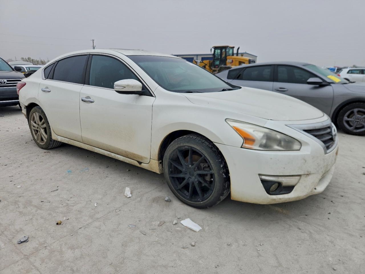 Nissan Altima 3.5s Image 10