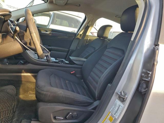 Ford Fusion Se Image 9