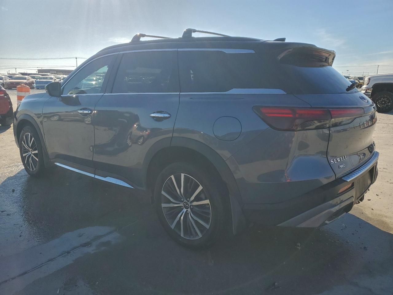 INFINITI Qx Autograph Image 13