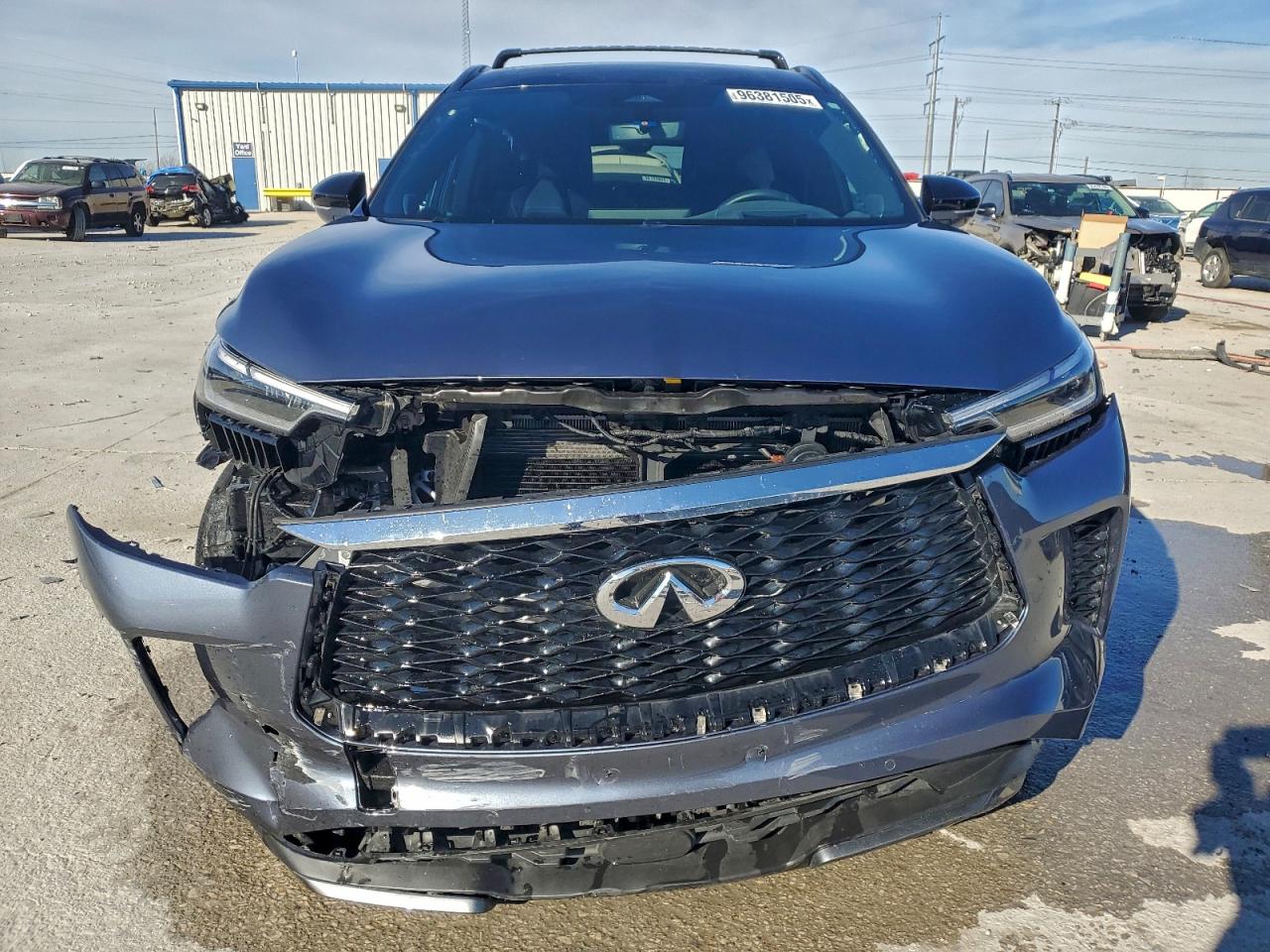 INFINITI Qx Autograph Image 3