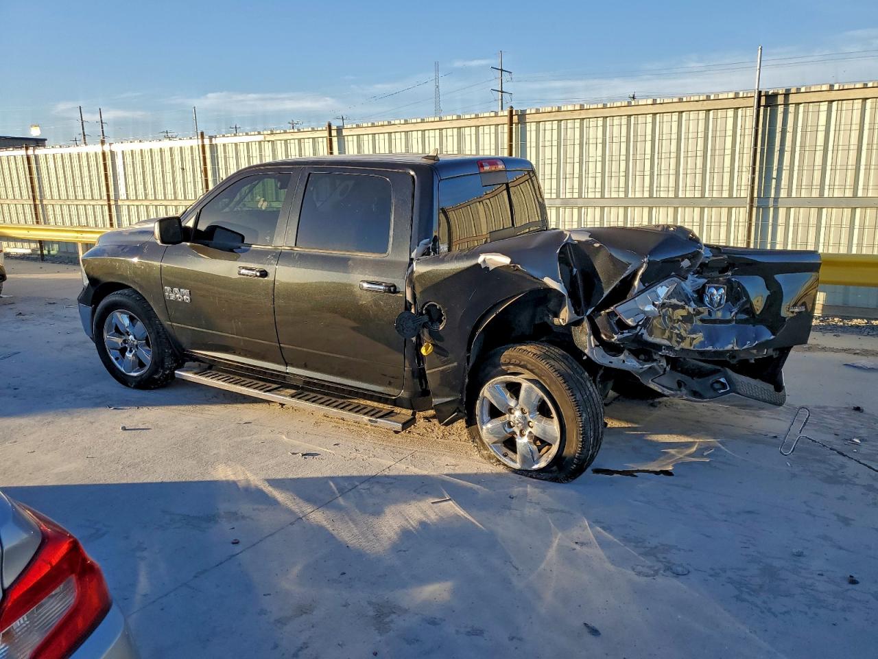 Ram 1500 Slt Image 4