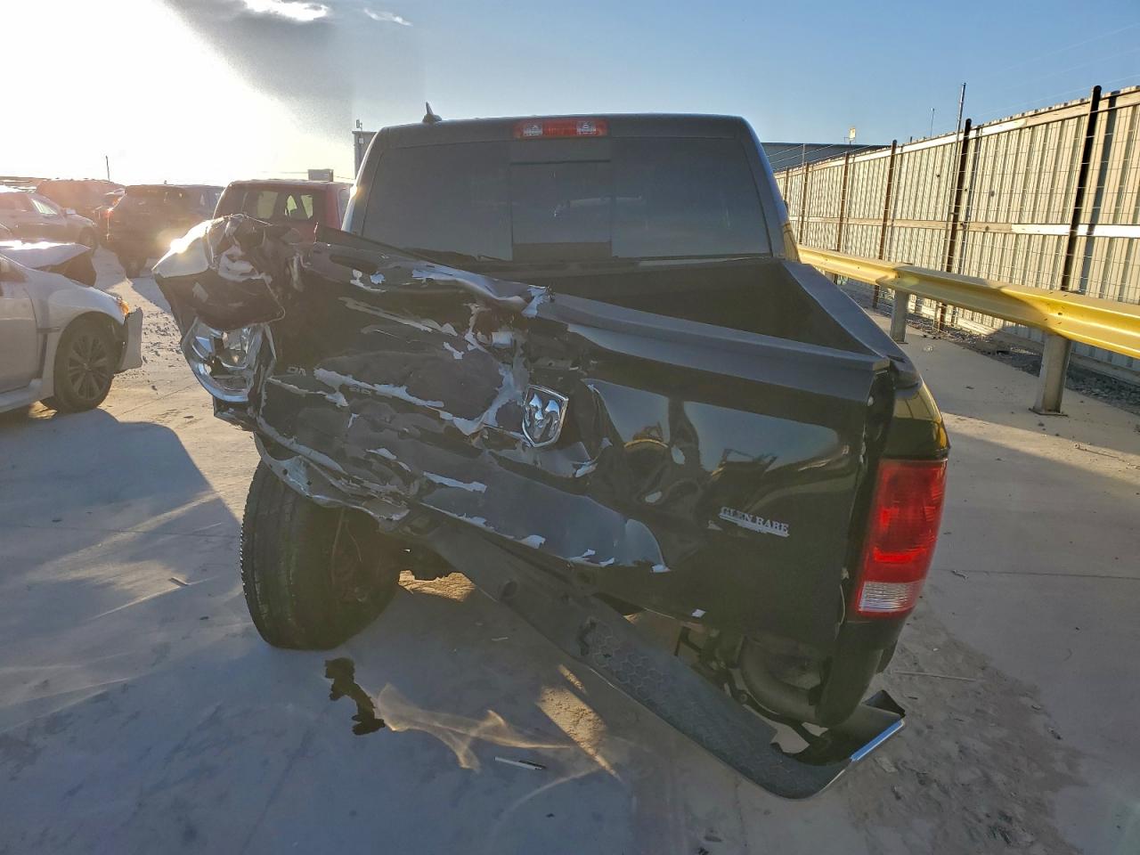 Ram 1500 Slt Image 12