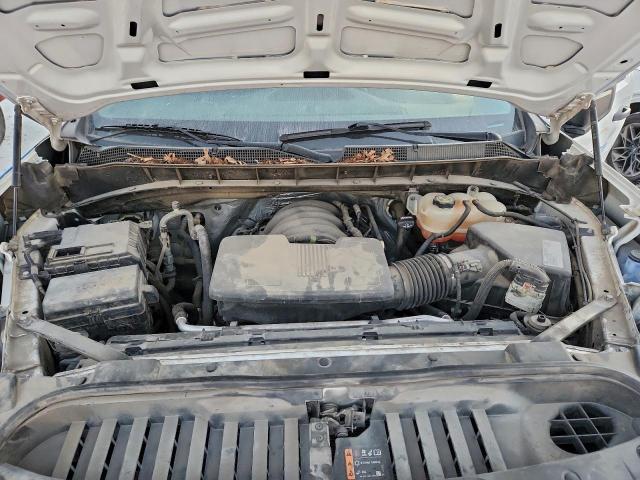 Chevrolet Silverado C1500 Image 10