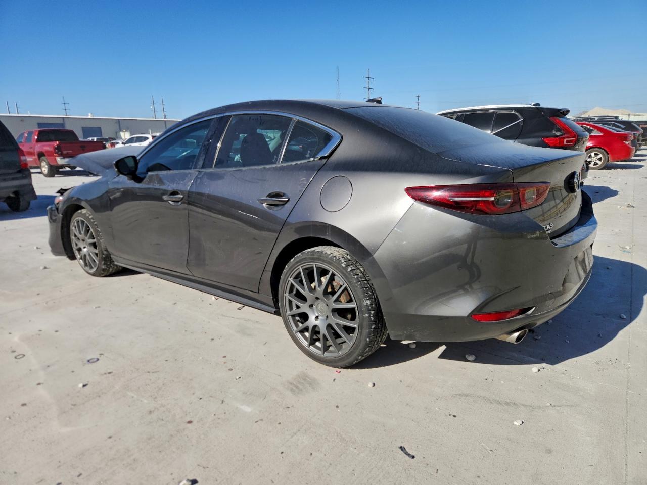 Mazda 3 Premium Image 4