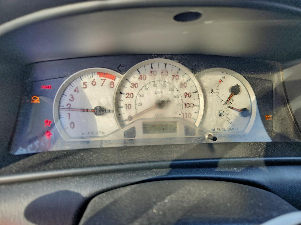 Toyota Corolla Ce Image 10