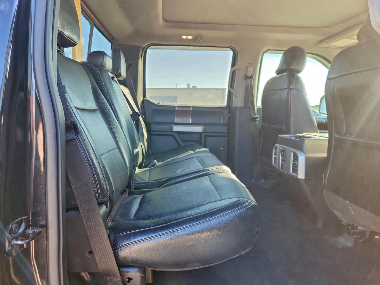 Ford F-150 Supercrew Image 11