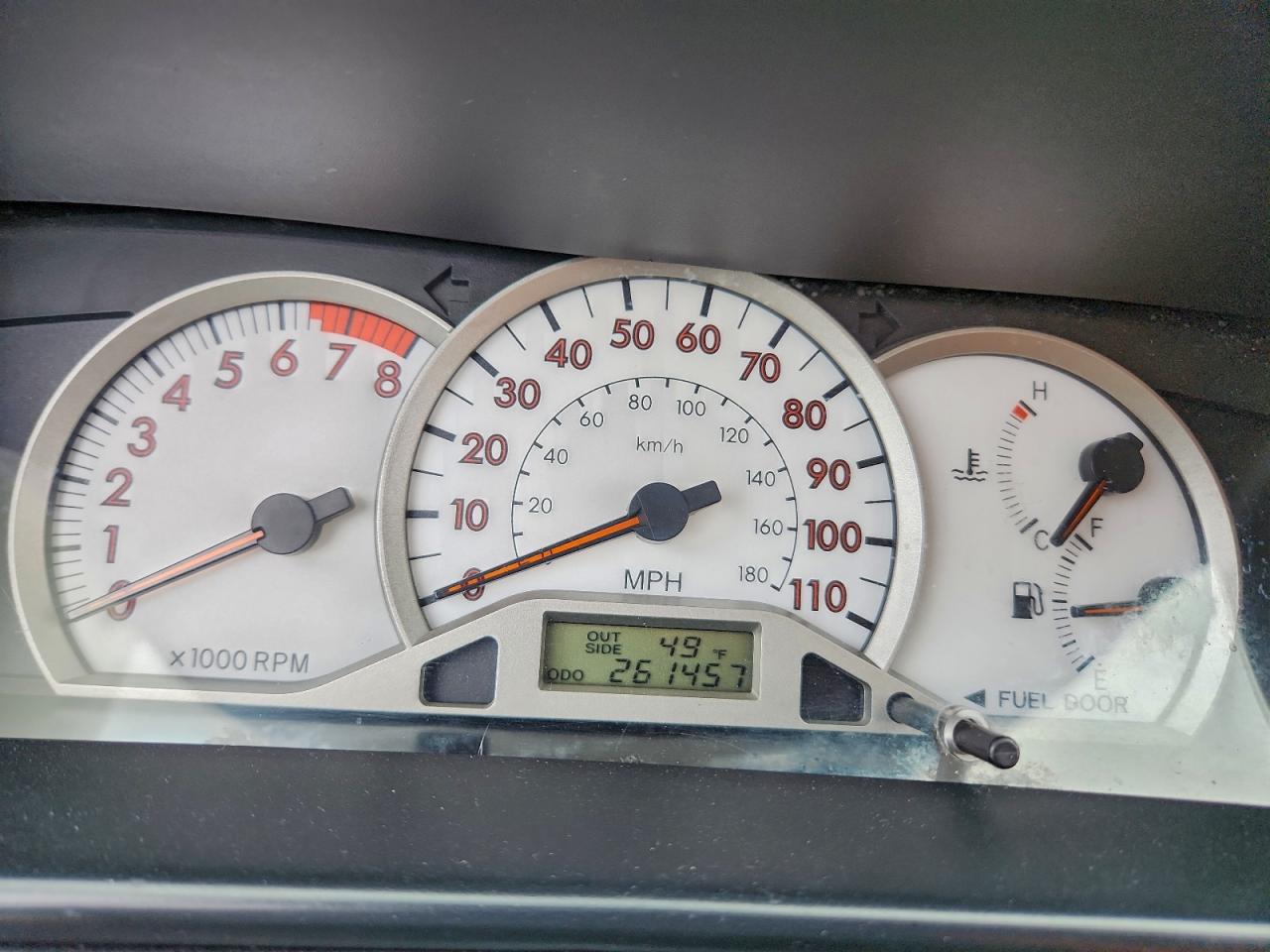 Toyota Corolla Ce Image 6