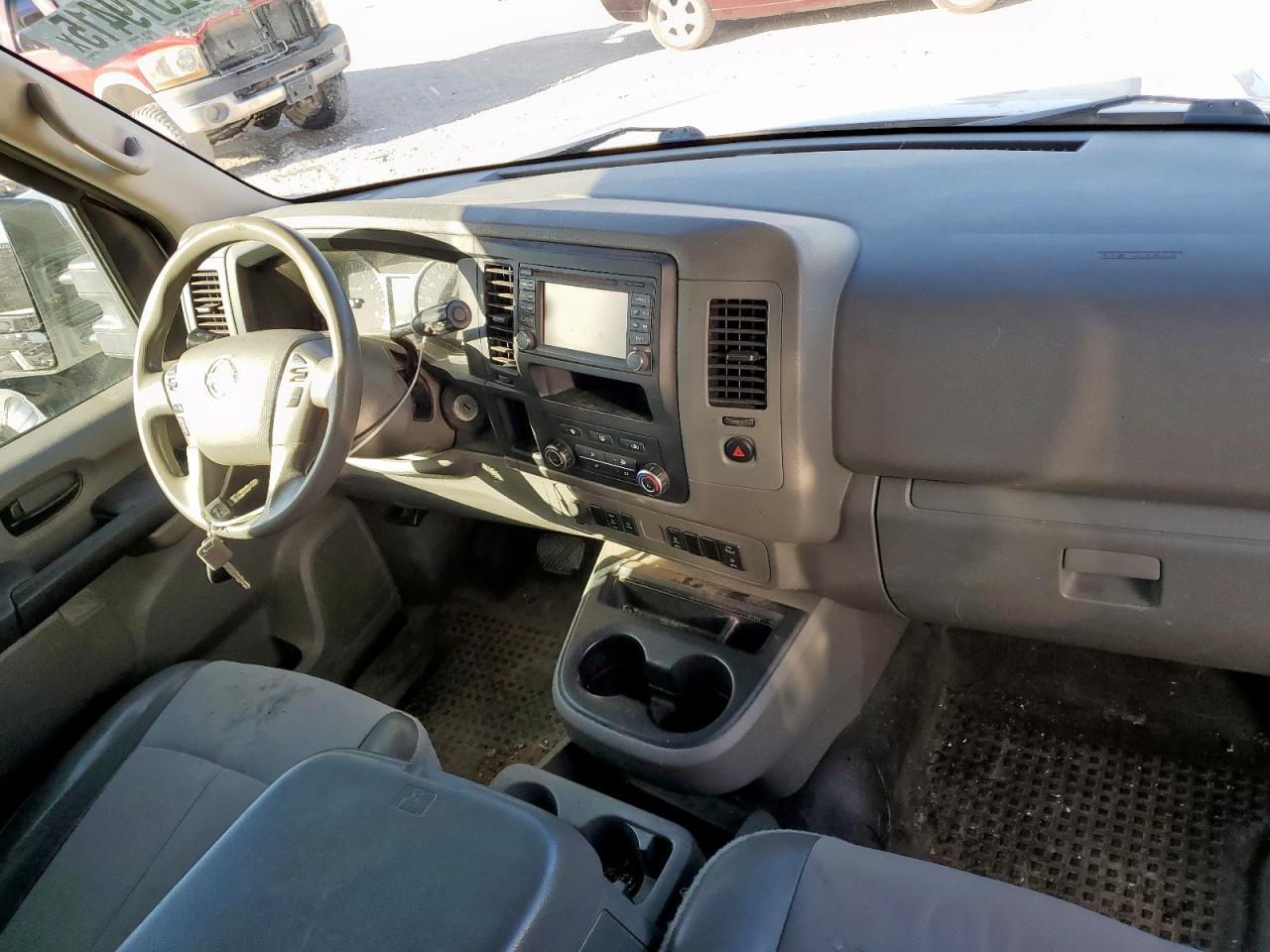 Nissan Nv 2500 Sv Image 8